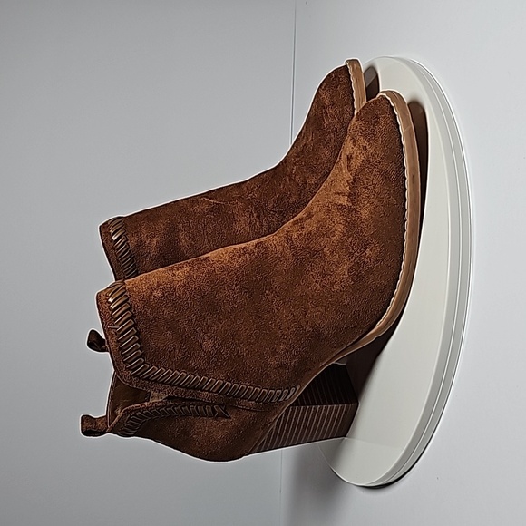 DV by Dolce Vita Shoes - Dolce Vita DV Jace Booties Ankle Boot Block Heel Pointed Toe Faux Suede Brown 10